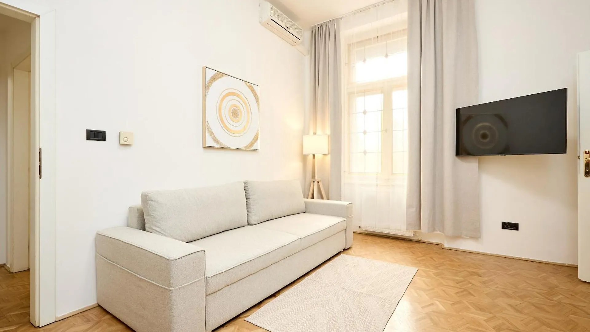 Alma Apartments Prague